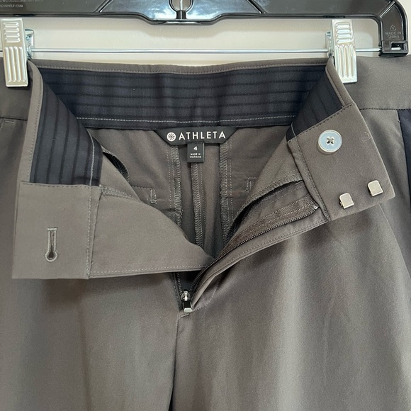 Athleta Tribeca 9” Bermuda Shorts in Arbor Olive Green and Black, size 4 - Picture 4 of 10